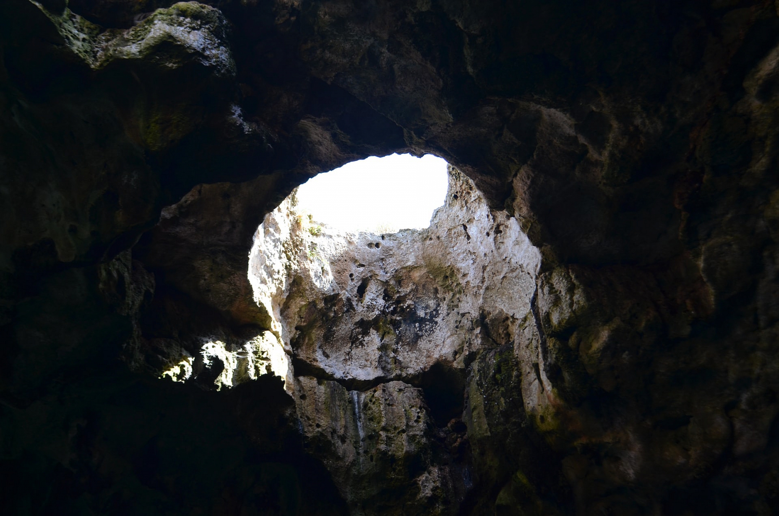 V jeskyni v pohodě