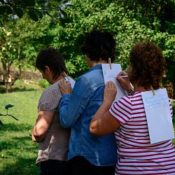 napiš mi to na záda